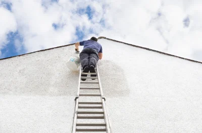 Peinture extérieure à Saint-Yvoine — façades et ravalement